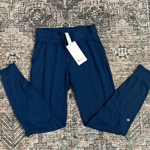 NWT Lululemon Women’s Joggers Dark Teal Full Length with Tie Waist Size 10